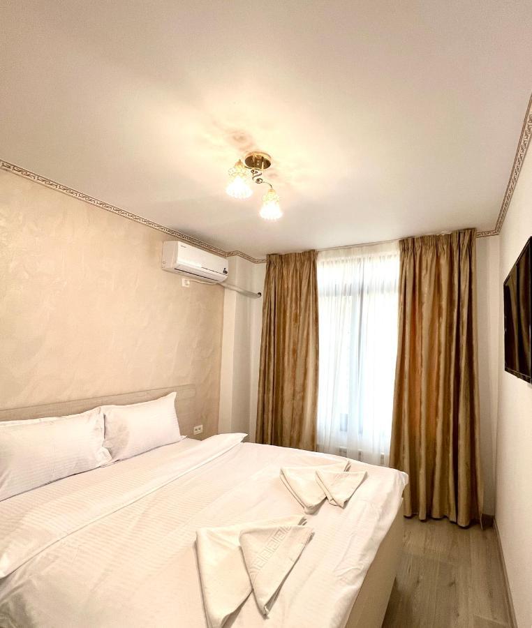Hotel Marina 2 Bukarest Eksteriør billede